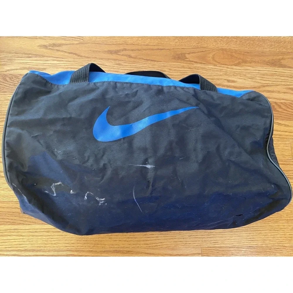 Nike nylon duffel